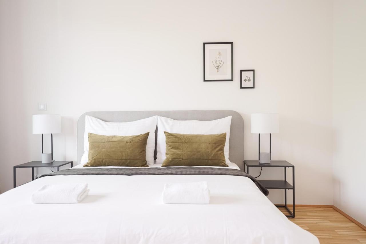 Green Garden Apartment W/.Balcony Near Thermal Spa 비엔나 외부 사진