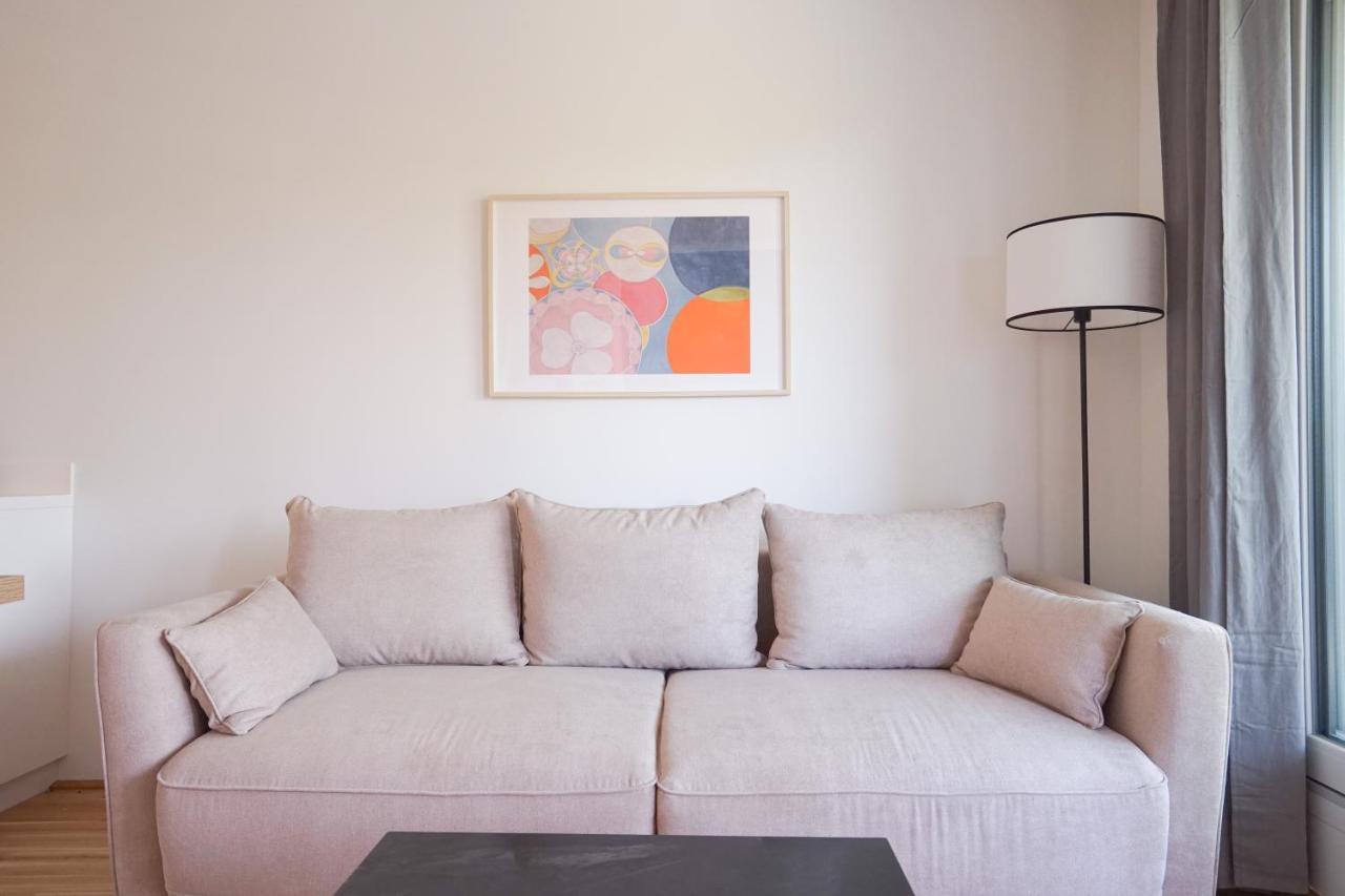 Green Garden Apartment W/.Balcony Near Thermal Spa 비엔나 외부 사진